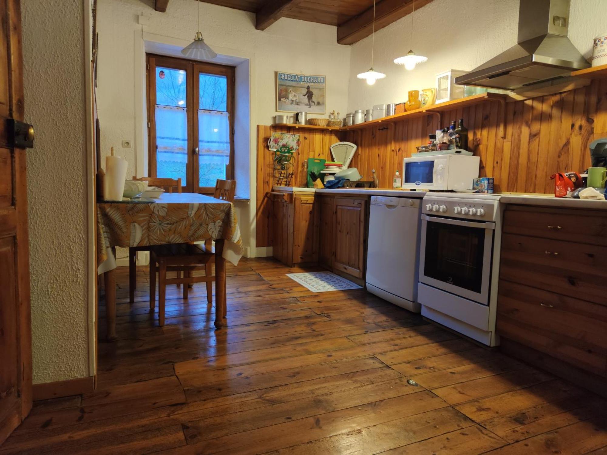 Maison Familiale Et Authentique Saint-Jacques-des-Blats Екстер'єр фото